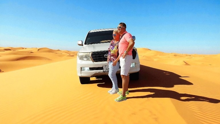 Top Adventure Desert Safari Tours in Dubai 2025: Dune Bashing & BBQ Dinner