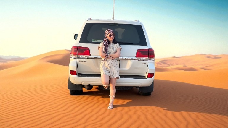 Private 4x4 Desert Safari Dubai 2025: Luxury Adventure in the Sands